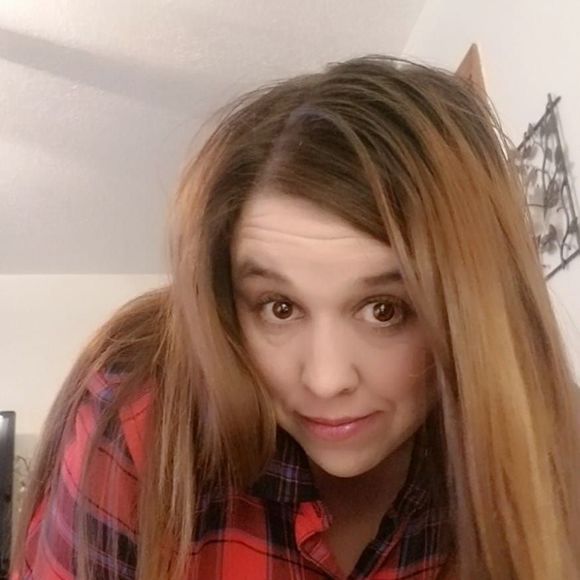 Meet your Posher, Audra - Picture 1 of 1